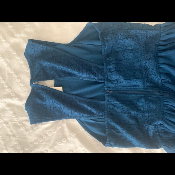 dress - Picture 4 of 4